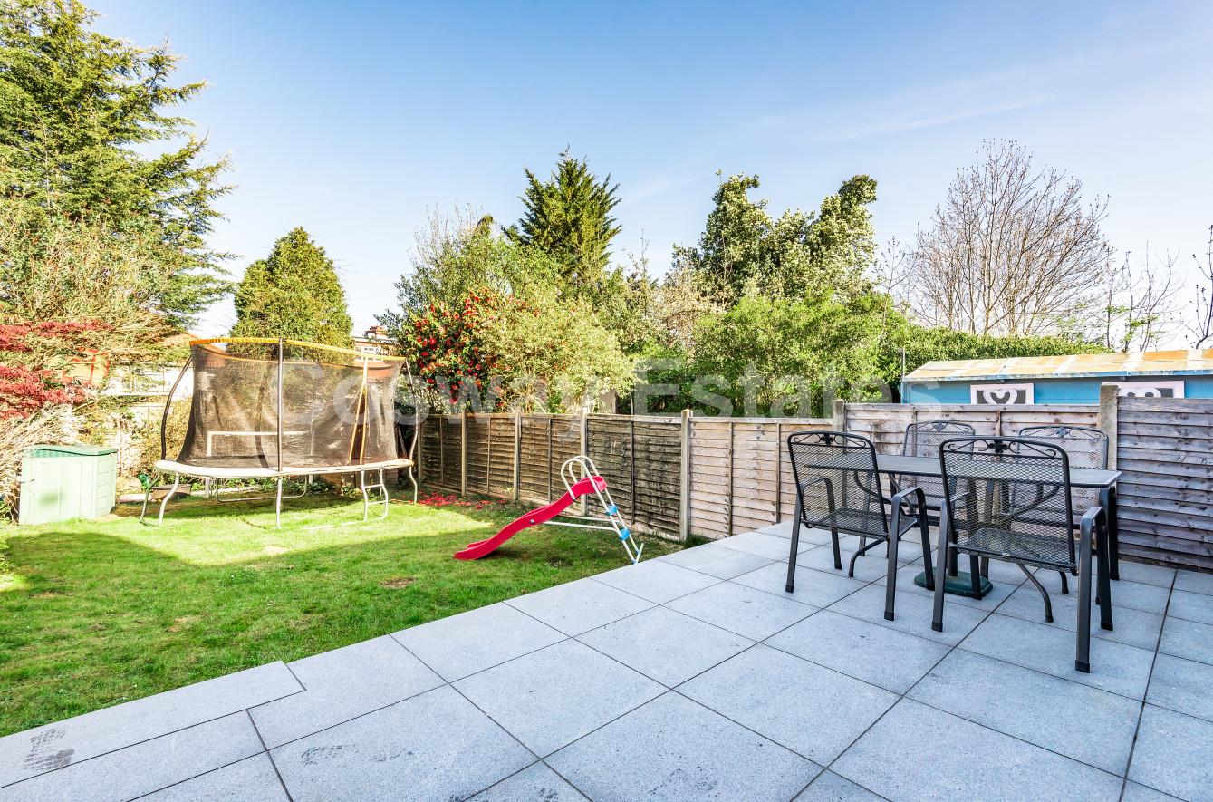 Stanway Gardens, Edgware
